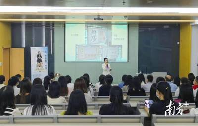 医院窗口服务礼仪培训 有效提升服务质量的关键举措
