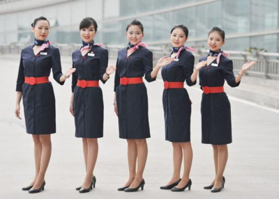 年轻的空姐,为什么大都穿裙子?另有原因&ldquo;不容易&rdquo;