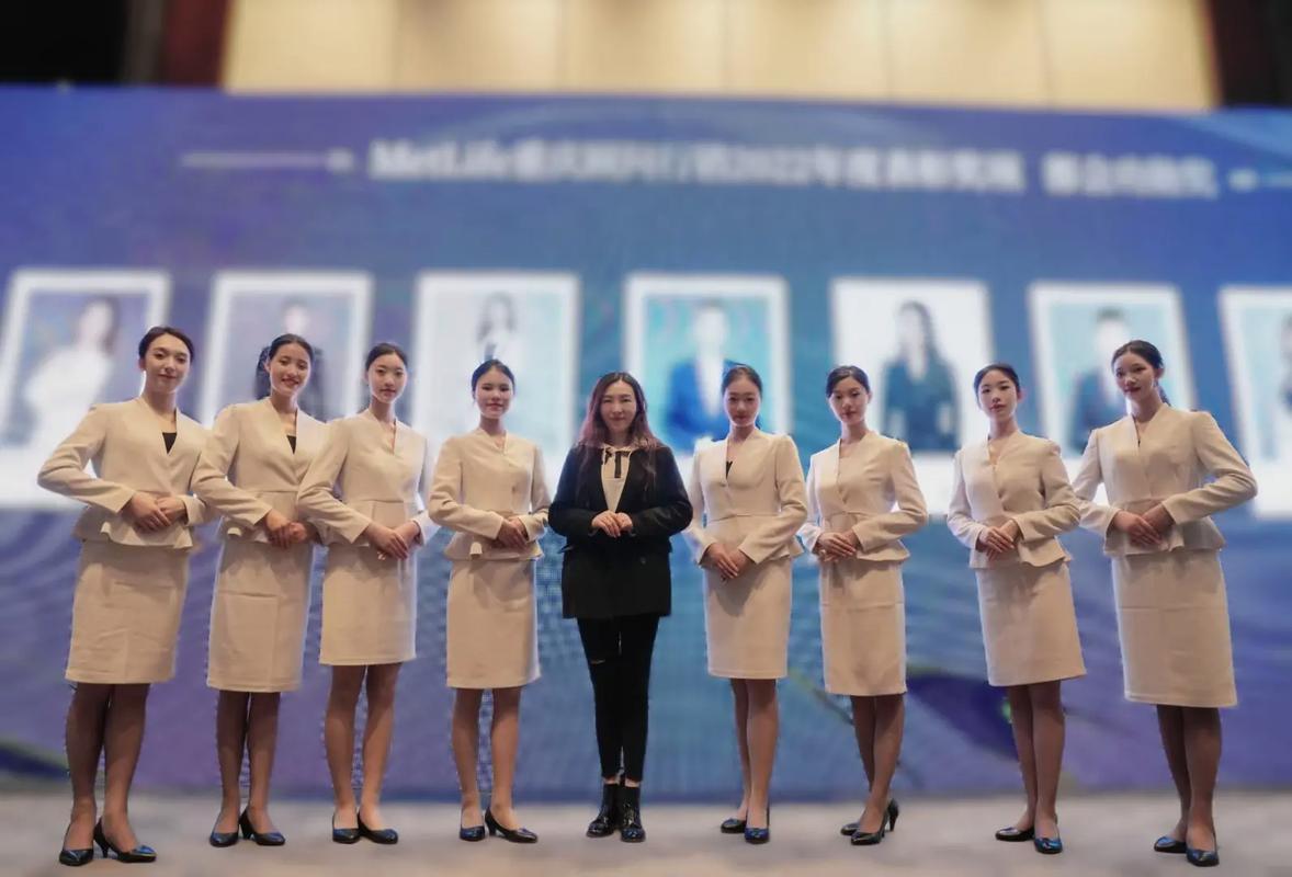 五百强企业颁奖典礼服务礼仪